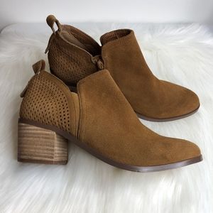NEW Steve Madden Ruebey Suede Bootie
